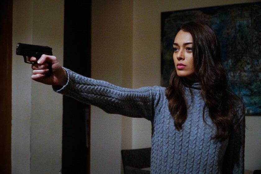 Sena face à Mahsoun çukur episode 18 saison 2, ep 51