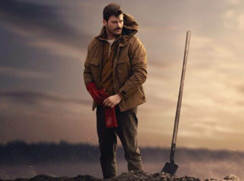 film turque chokehold à la gorge avec kivanc tatlitug